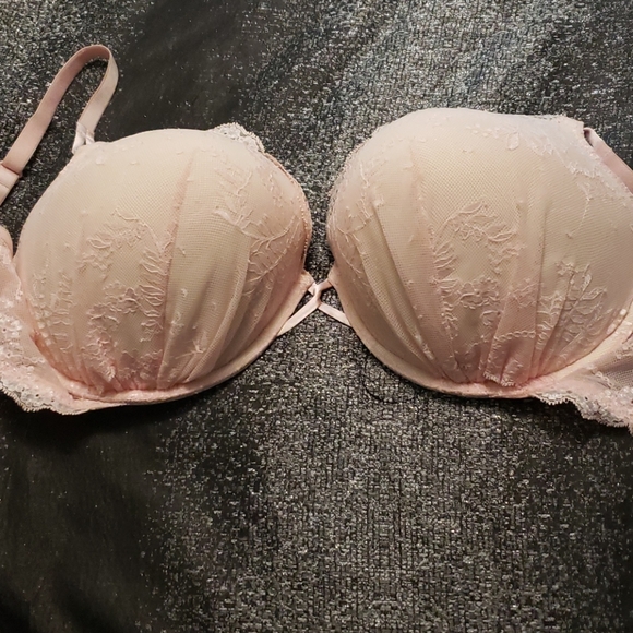 Victoria Secret Bra💝*SOLD - Picture 2 of 6